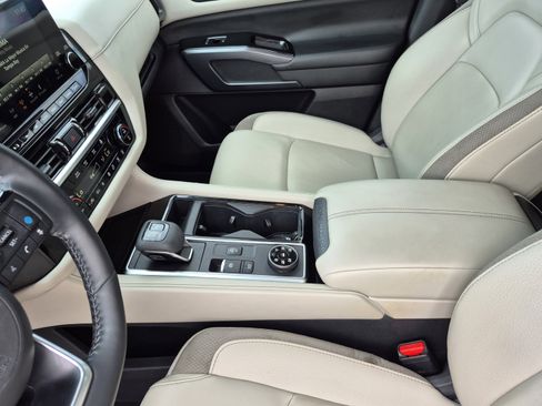Certified 2023 Nissan Pathfinder SL AWD/4WD image 24