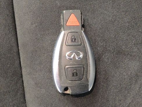 Used 2019 INFINITI QX30 Sport image 32