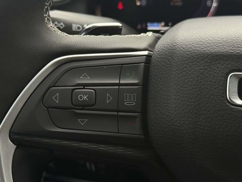 New 2025 Jeep Grand Cherokee L Altitude image 15