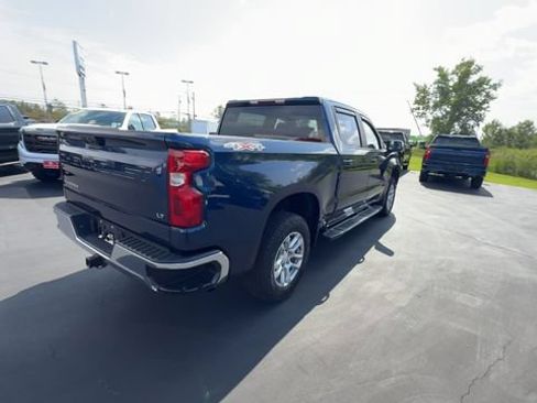 Used 2022 Chevrolet Silverado 1500 LT AWD/4WD image 8