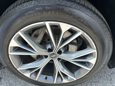 Used 2021 Audi Q8 Premium Plus AWD/4WD image 25