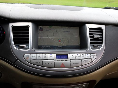 Used 2014 Hyundai Genesis 3.8 w/ Technology Package 03 image 6