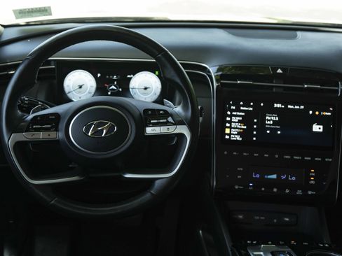 Used 2023 Hyundai Tucson Limited AWD/4WD image 19