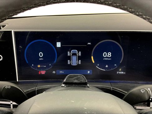 Used 2025 Hyundai Santa Fe Limited image 12