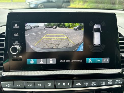 Used 2025 Honda Odyssey Touring image 21