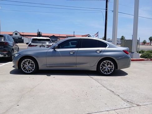 Used 2025 BMW 330i Sedan w/ Premium Package RWD image 6