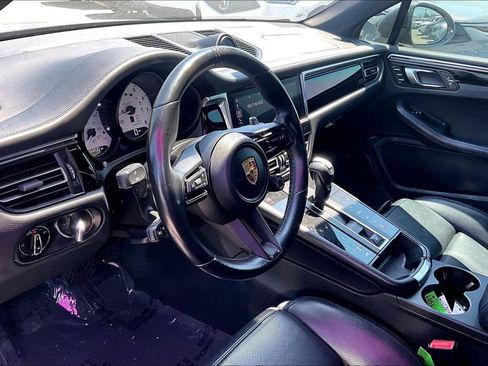 Used 2023 Porsche Macan Turbo AWD/4WD image 15