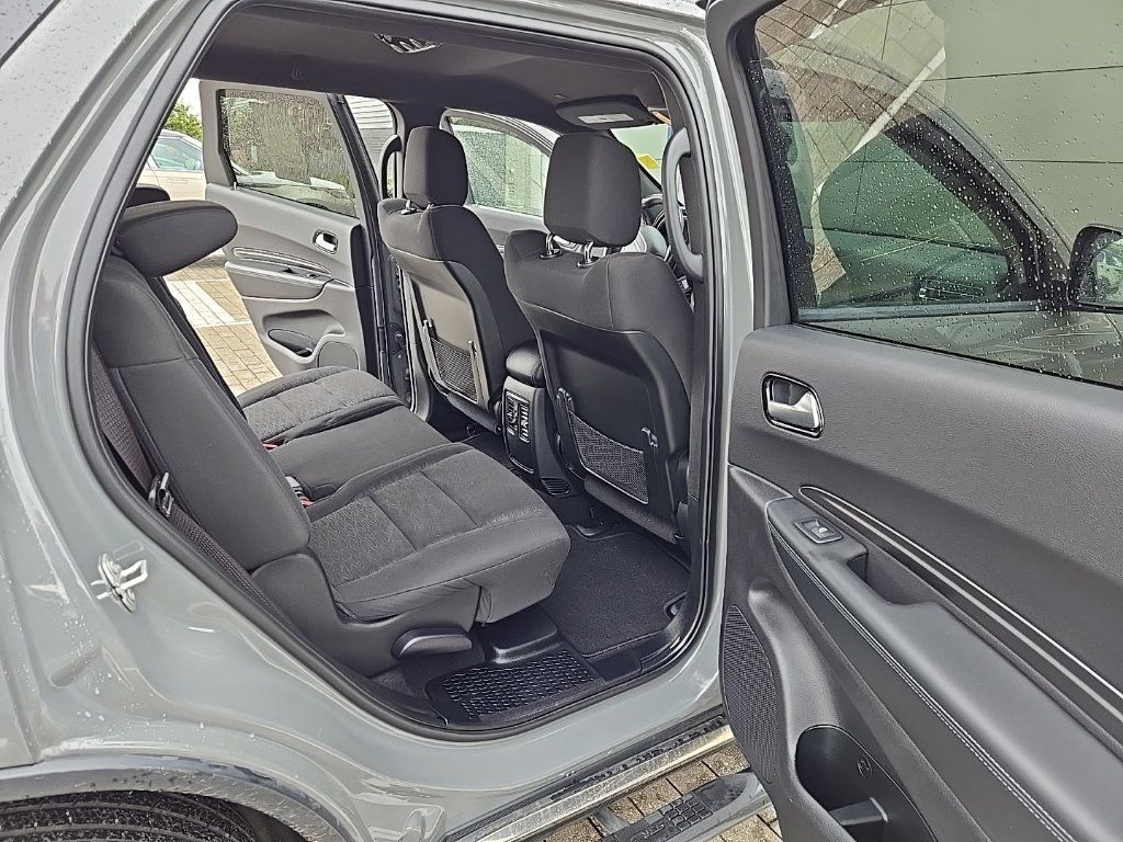 Used 2024 Dodge Durango SXT w/ Trailer Tow Group IV AWD/4WD image 19