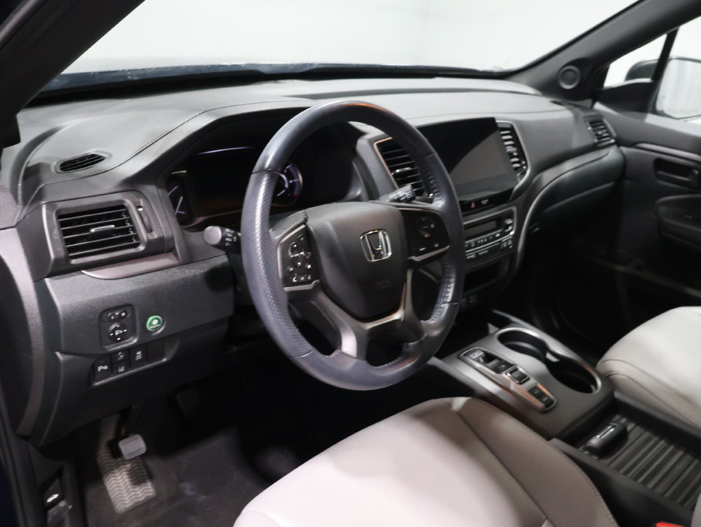 Used 2023 Honda Passport EX-L image 17