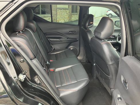 Used 2020 Nissan Kicks SR w/ SR Premium Package FWD image 16