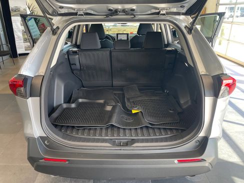 Certified 2025 Toyota RAV4 LE image 34
