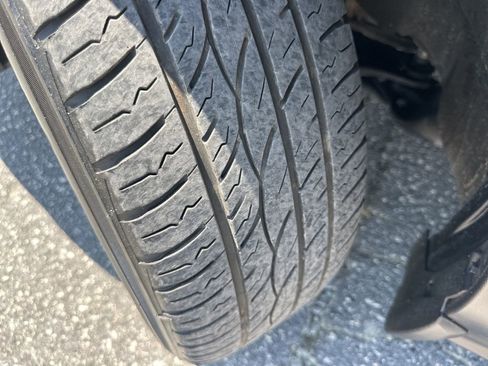 Used 2024 Subaru Crosstrek 2.0i Premium image 32