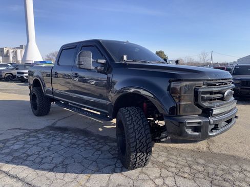Used 2020 Ford F250 Platinum w/ Tremor Off-Road Package image 5