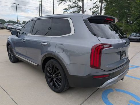 Used 2021 Kia Telluride SX w/ Towing Package FWD image 5
