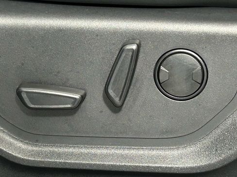 Used 2024 Ford Expedition Max XLT AWD/4WD image 36