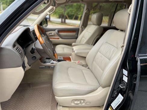 Used 2003 Lexus LX 470 4WD image 17