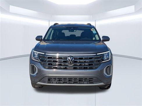 Used 2024 Volkswagen Atlas SE image 9