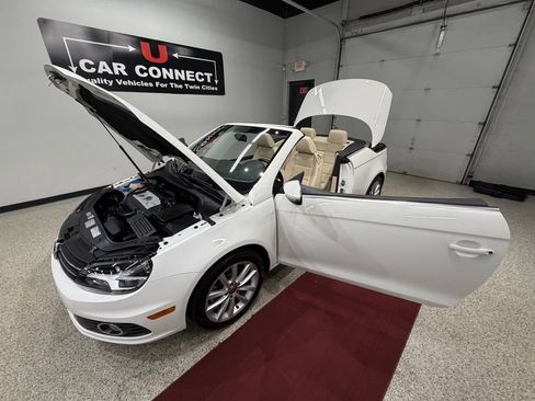 Used 2013 Volkswagen Eos Komfort FWD image 46