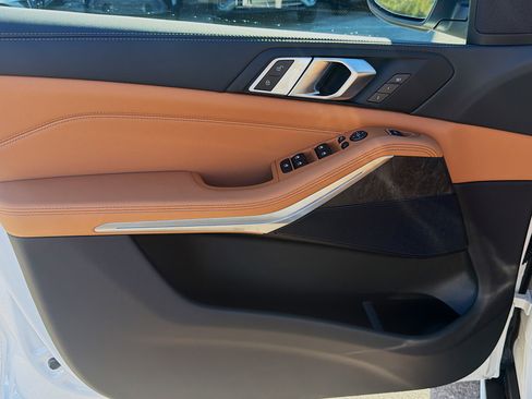 New 2026 BMW X5 xDrive40i w/ Parking Assistance Package image 21