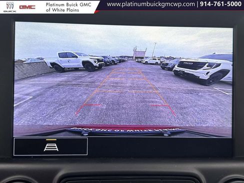 Used 2024 GMC Terrain AT4 image 31