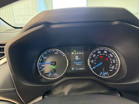 Used 2022 Toyota RAV4 LE AWD/4WD image 13