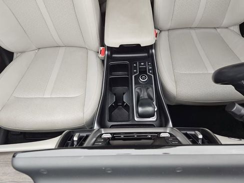 Used 2022 Kia Sorento EX image 26