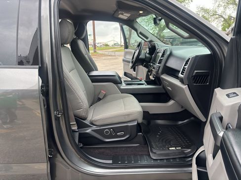 Used 2016 Ford F150 XLT w/ Equipment Group 302A Luxury image 16