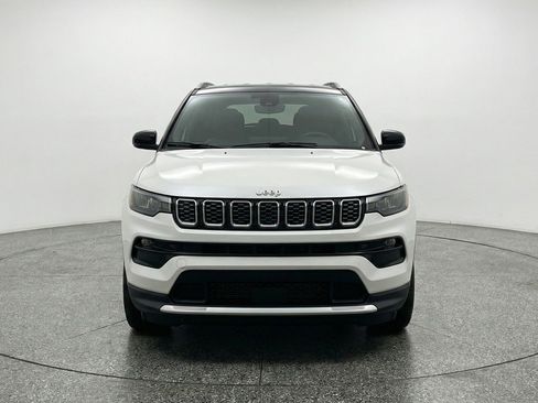 Used 2025 Jeep Compass Limited image 2