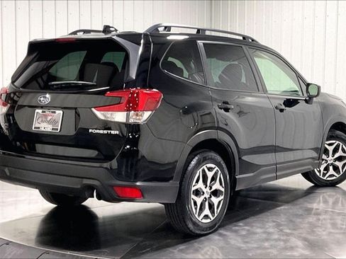 Used 2022 Subaru Forester Premium AWD/4WD image 13
