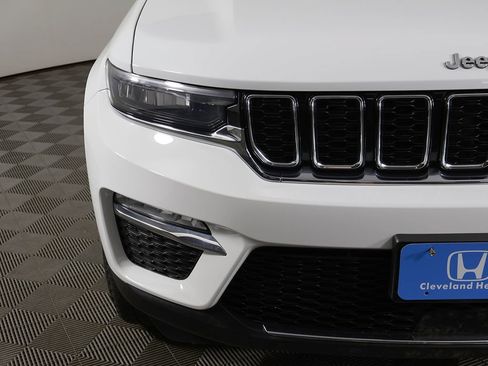 Used 2022 Jeep Grand Cherokee Limited AWD/4WD image 16