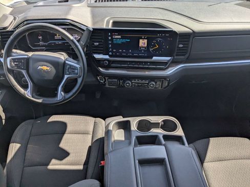 Used 2025 Chevrolet Silverado 2500 LT w/ Convenience Package AWD/4WD image 17