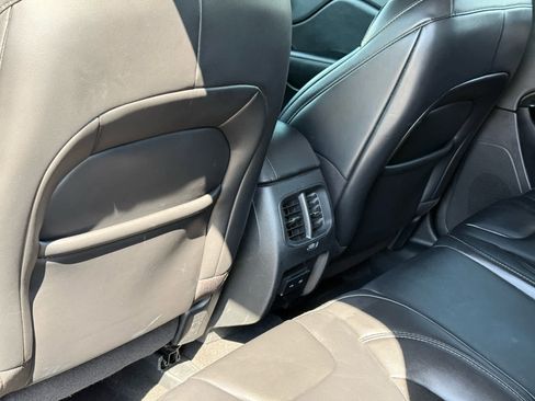 Used 2020 Jeep Cherokee Latitude Plus image 27