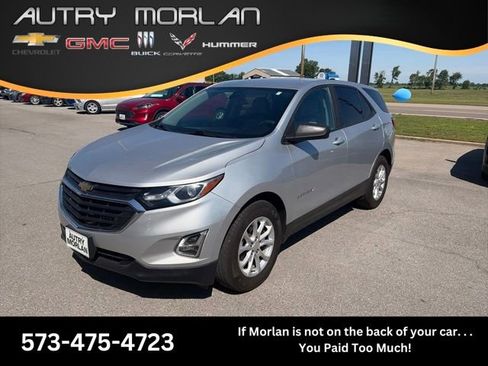 Used 2020 Chevrolet Equinox LS w/ LS Convenience Package FWD image 1