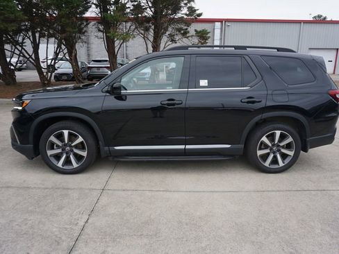 Used 2024 Honda Pilot Elite image 24