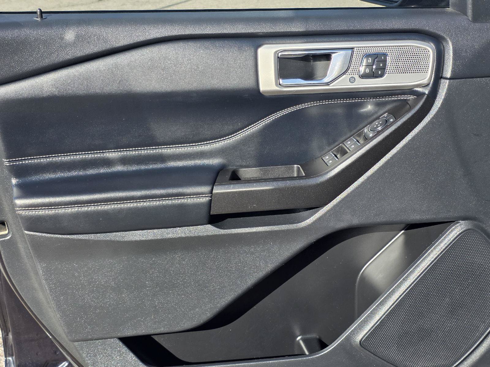 Used 2020 Ford Explorer Limited AWD/4WD image 47