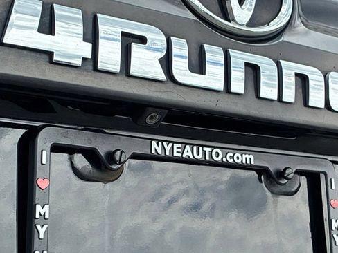 Used 2020 Toyota 4Runner TRD Off-Road Premium w/ Moonroof Package AWD/4WD image 43