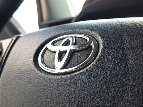 Used 2023 Toyota 4Runner 40th Anniversary SE image 23