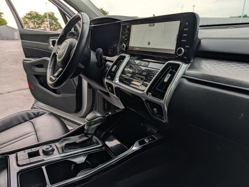 Used 2022 Kia Sorento SX AWD/4WD image 28