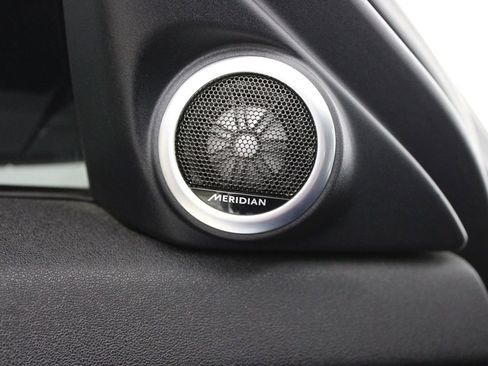 Used 2023 Land Rover Range Rover Evoque S image 9