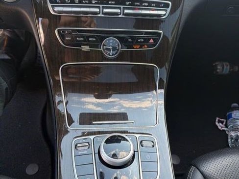 Used 2018 Mercedes-Benz C 300 Sedan image 19