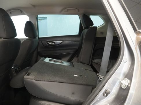 Used 2019 Nissan Rogue SV AWD/4WD image 26