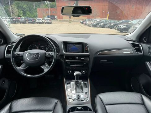 Used 2016 Audi Q5 2.0T Premium Plus w/ Technology Package AWD/4WD image 10