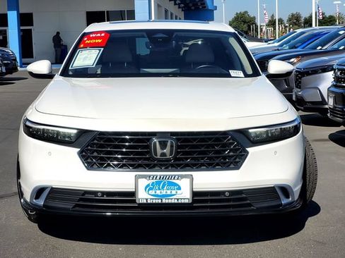 Used 2023 Honda Accord Touring image 2