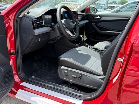 New 2026 Volkswagen Jetta SE FWD image 12