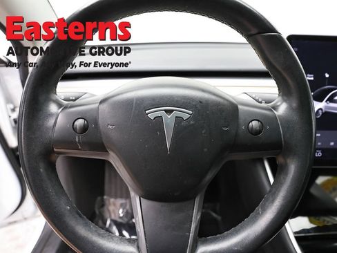 Used 2018 Tesla Model 3 Long Range AWD/4WD image 10