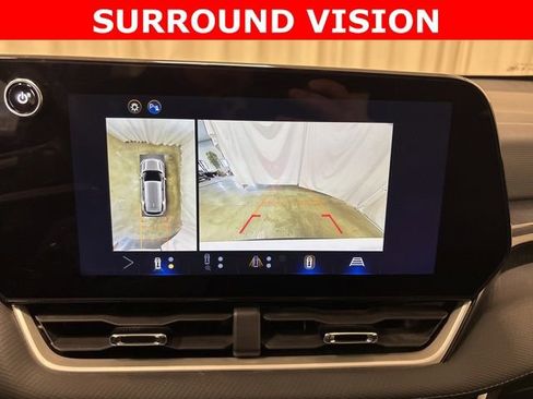 Used 2025 Chevrolet Equinox LT w/ Safety and Technology Package image 18