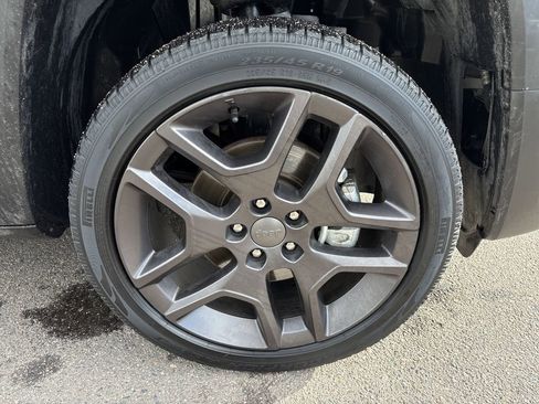 Used 2021 Jeep Renegade Latitude w/ Sun & Sound Group image 31