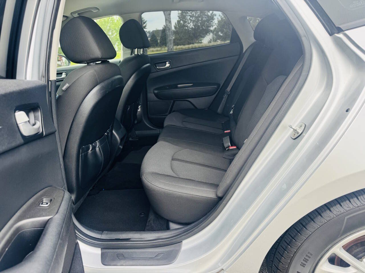 Used 2018 Kia Optima LX FWD image 8