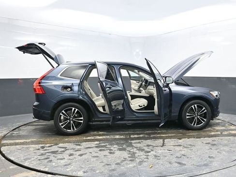 Used 2019 Volvo XC60 T6 Momentum w/ Advanced Package image 43