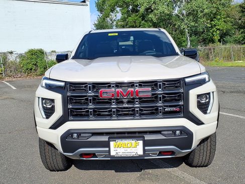 New 2026 GMC Canyon AT4 w/ Technology Plus Package AWD/4WD image 2